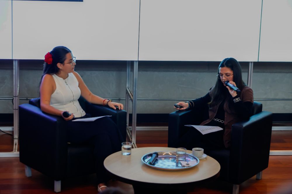 En la misma jornada, los estudiantes participaron de una charla y una actividad liderada por las activistas de Tremendas, organización que releva el poder de las niñas, adolescentes y jóvenes para ser lideresas y transformar el mundo.